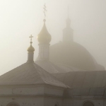 Мужской монастырь в тумане